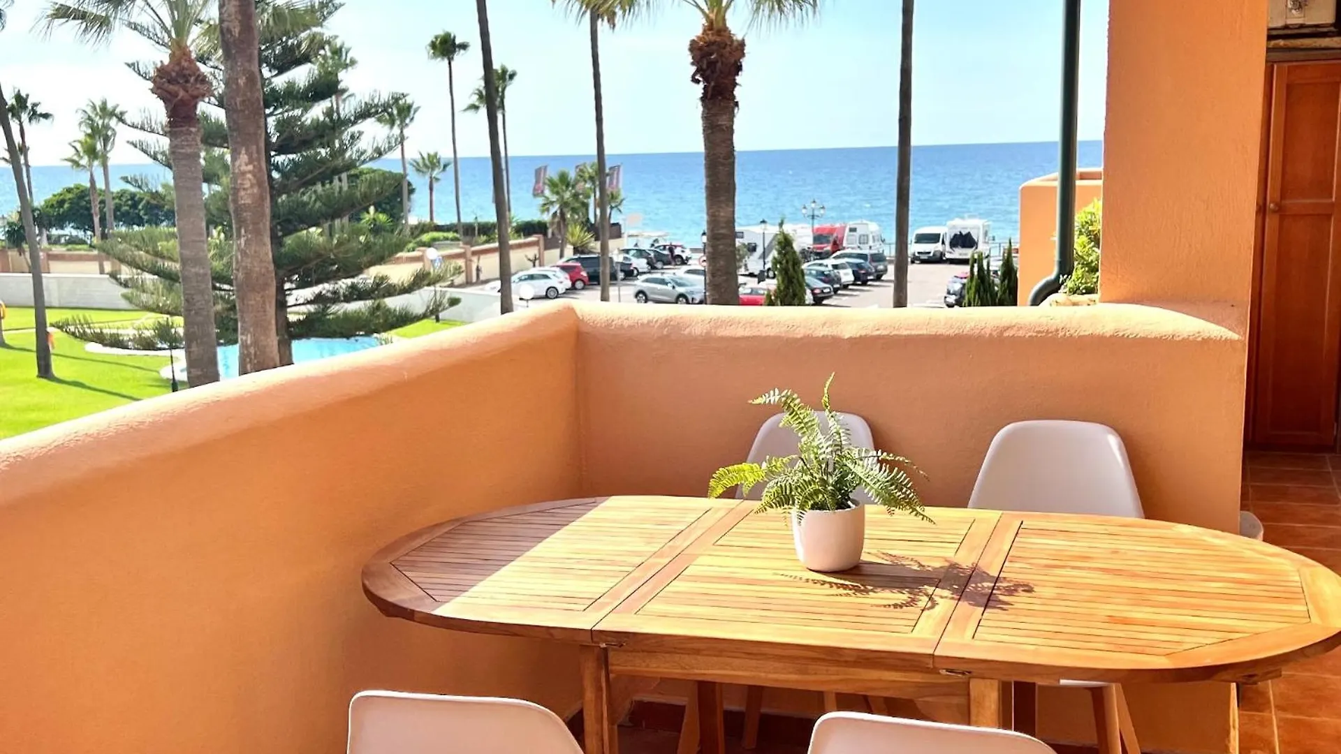 Marbella - Alicate Beachfront Apartment - 6